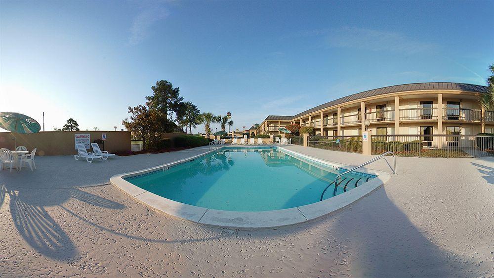 Ramada By Wyndham Savannah Gateway Exterior foto