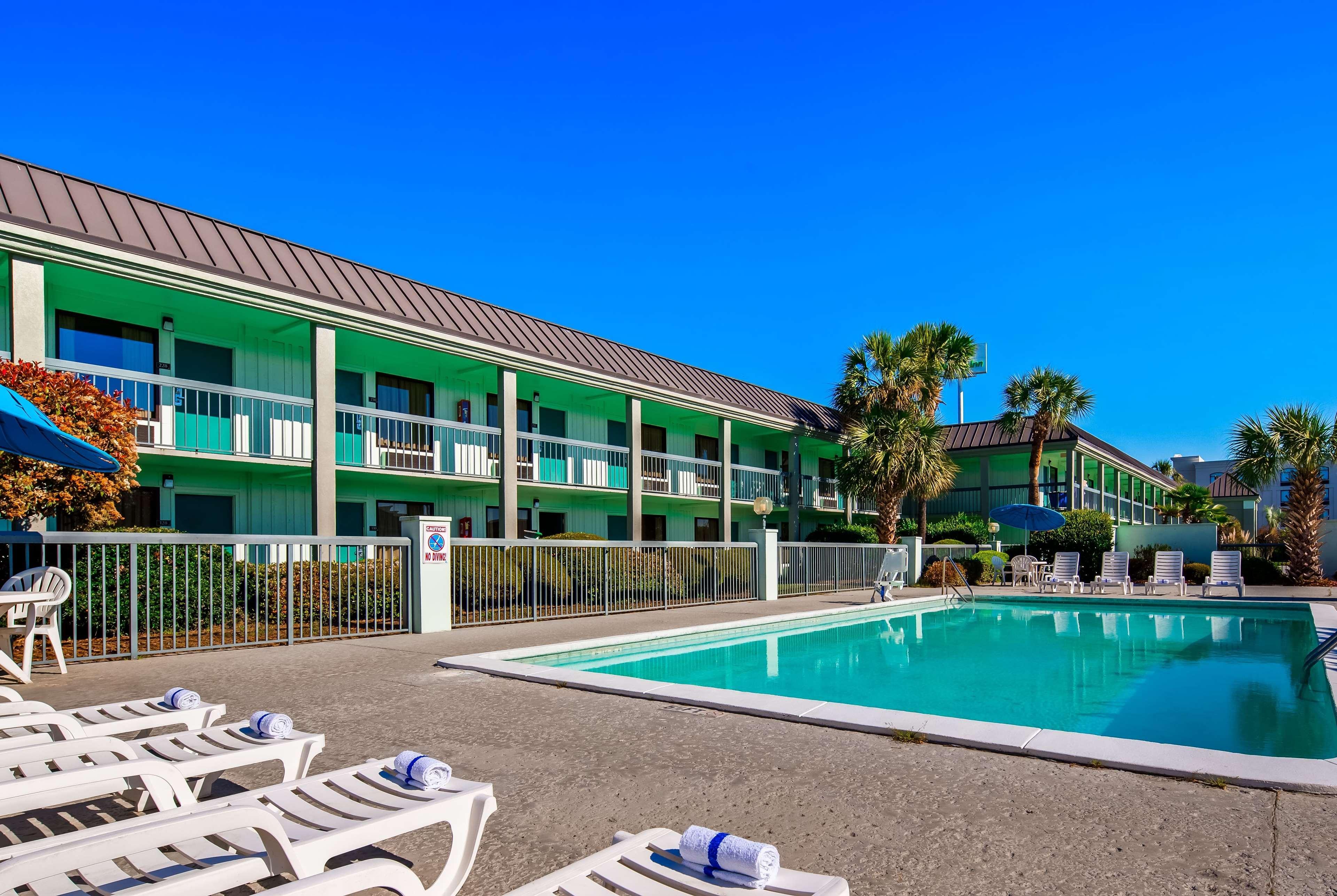 Ramada By Wyndham Savannah Gateway Exterior foto